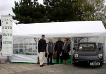 Le stand et l'Alfa Romeo